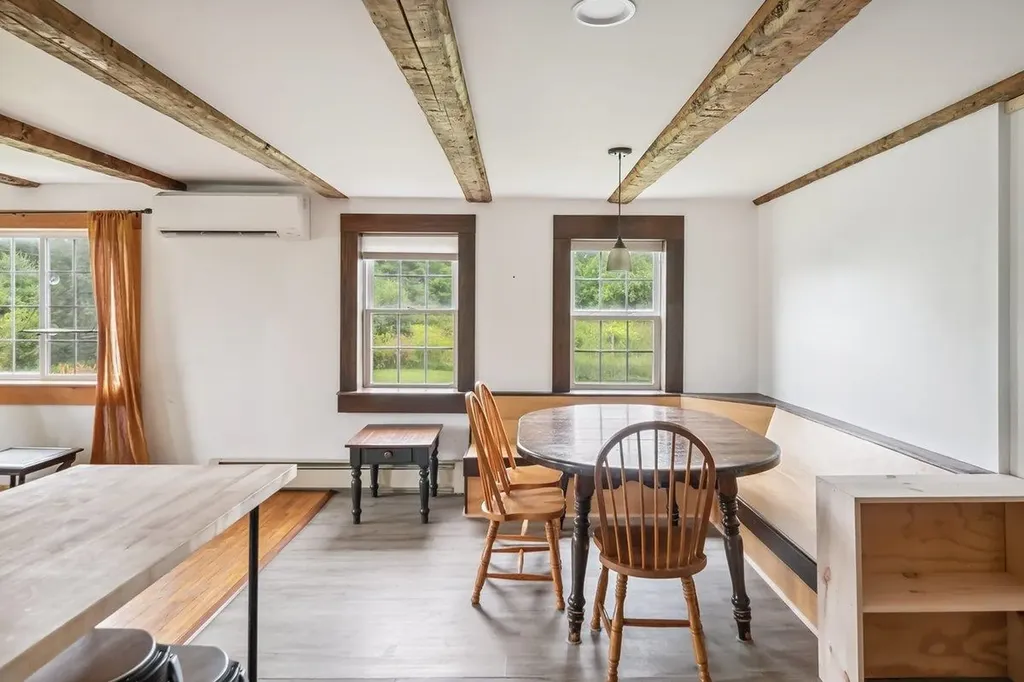 490 Delorm Road Leicester VT 05733