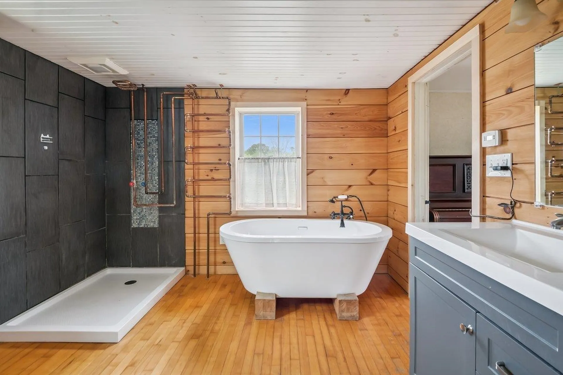 490 Delorm Road Leicester VT 05733