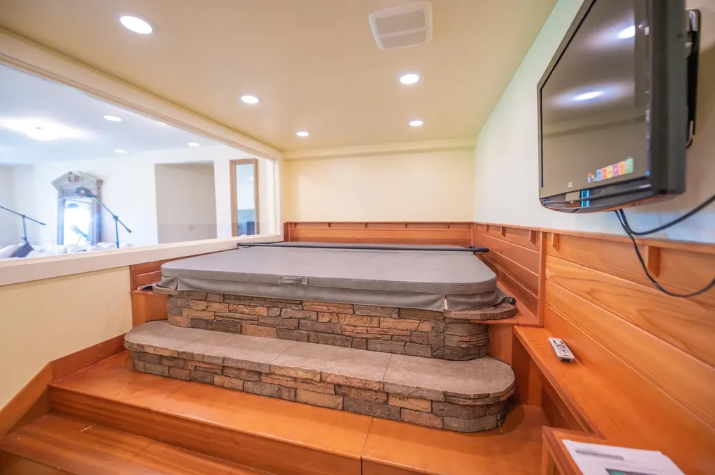 71 Overlook Drive Dover VT 05356