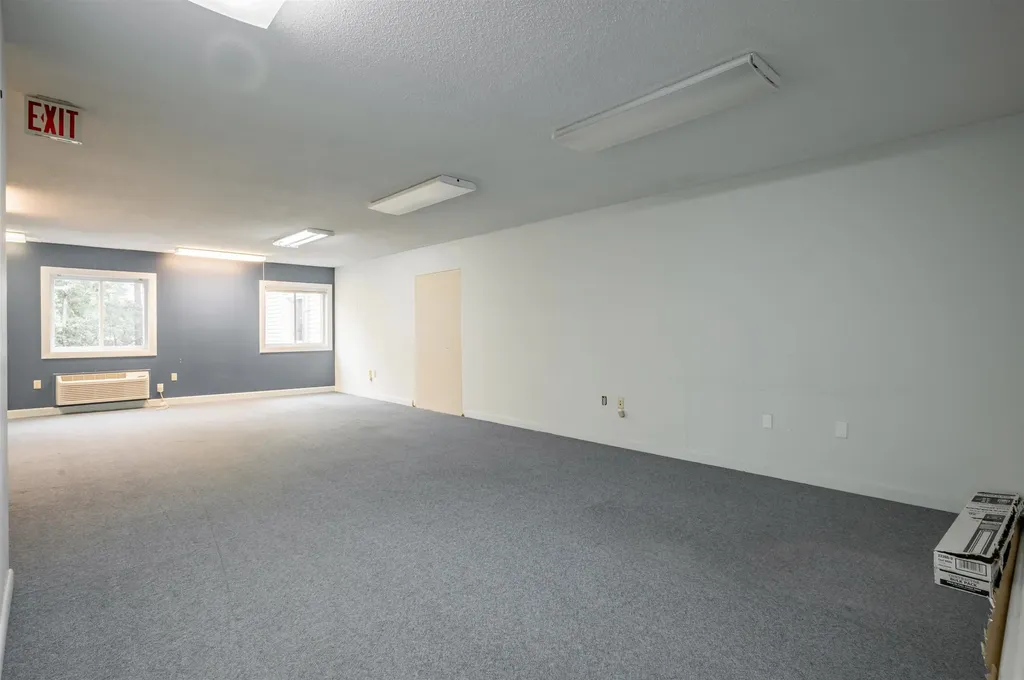 10 Northern Boulevard Amherst NH 03031