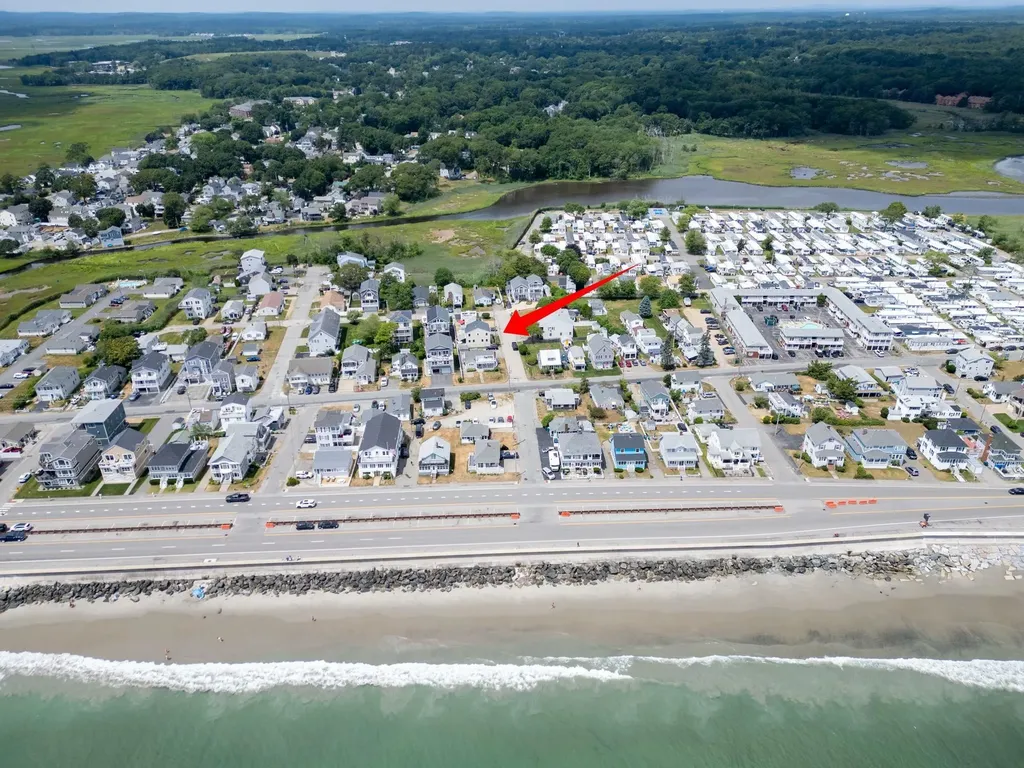 7-11 Redman Street Hampton NH 03842