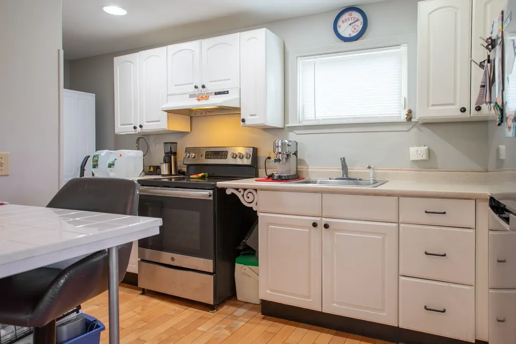 7-11 Redman Street Hampton NH 03842