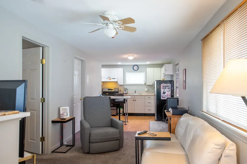 7-11 Redman Street Hampton NH 03842