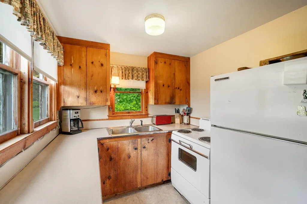 160 Gould Hill Road Worcester VT 05682