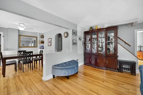 16 Benning Street Salem NH 03079