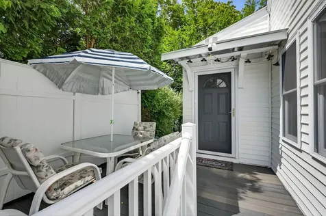 16 Benning Street Salem NH 03079