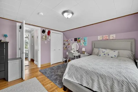 16 Benning Street Salem NH 03079