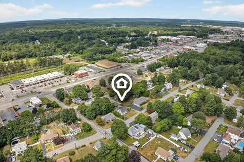 16 Benning Street Salem NH 03079