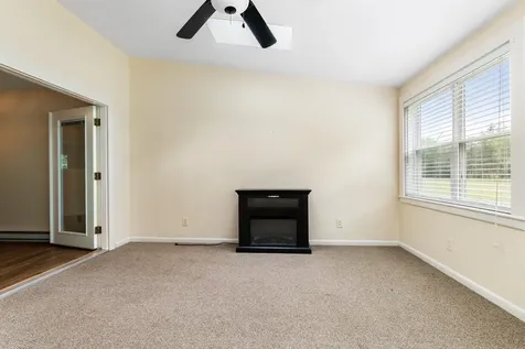 17 Kyle Drive Newport NH 03773