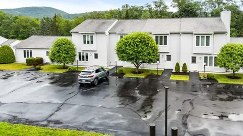 17 Kyle Drive Newport NH 03773