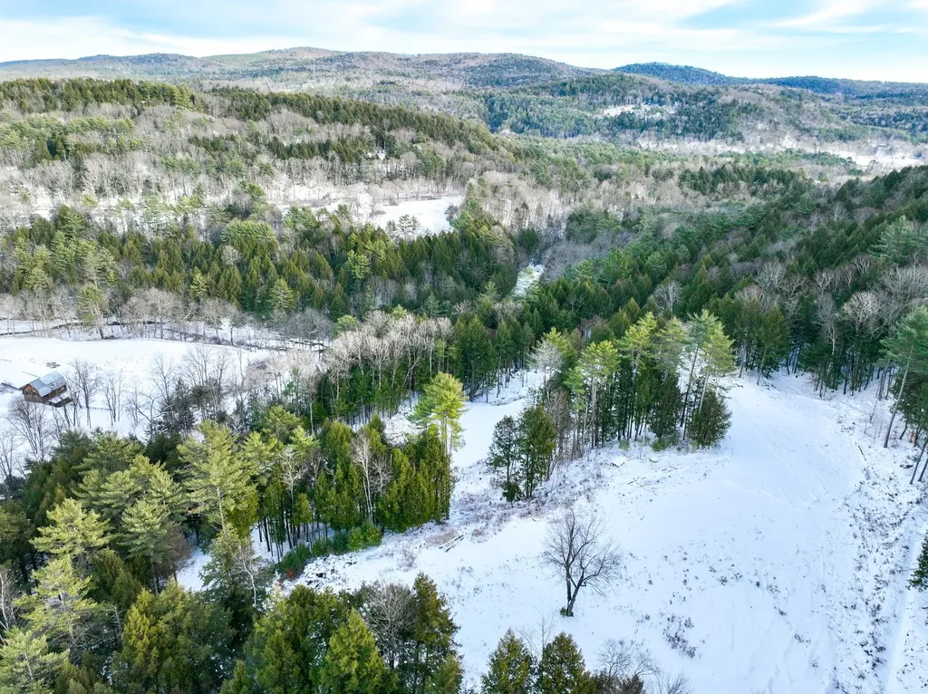 567 Sawnee Bean Road Thetford VT 05075