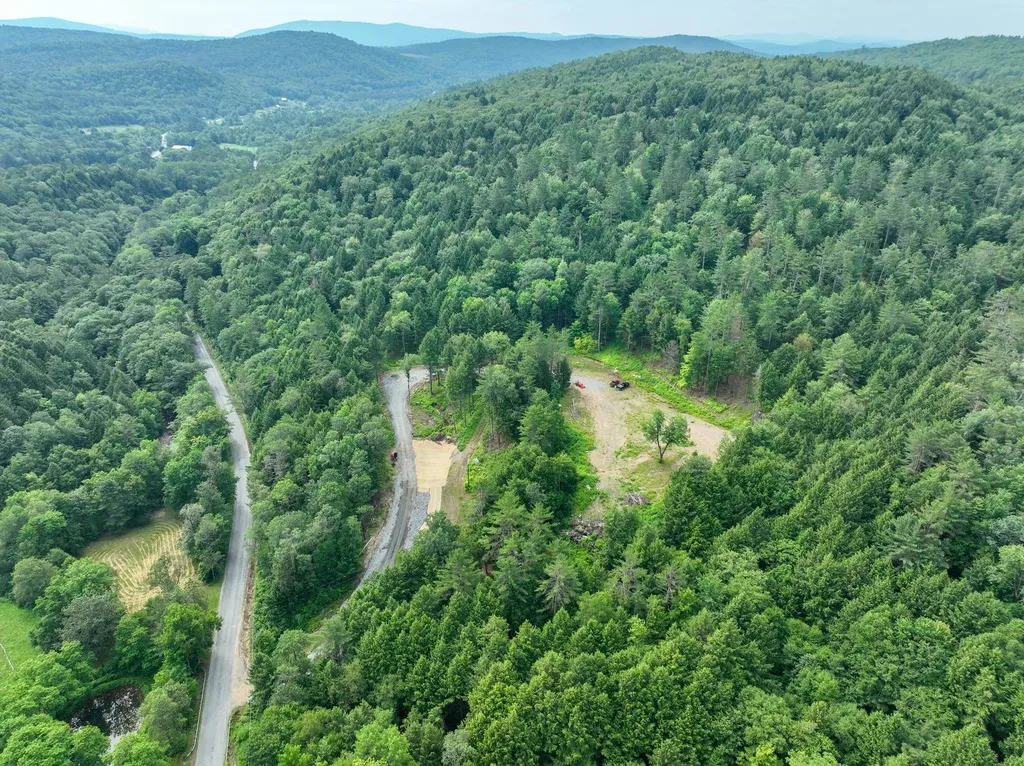 567 Sawnee Bean Road Thetford VT 05075