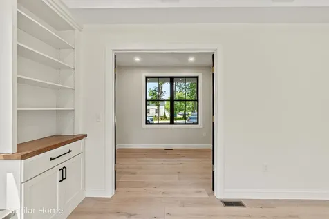 9 Garrett Road North Hampton NH 03862