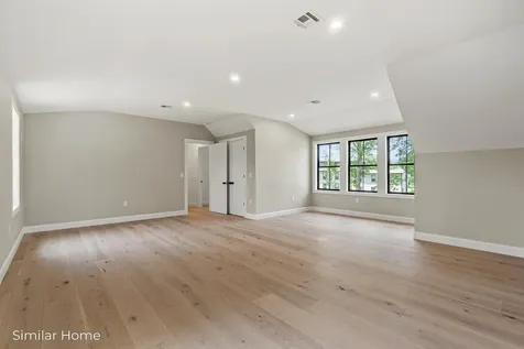 9 Garrett Road North Hampton NH 03862