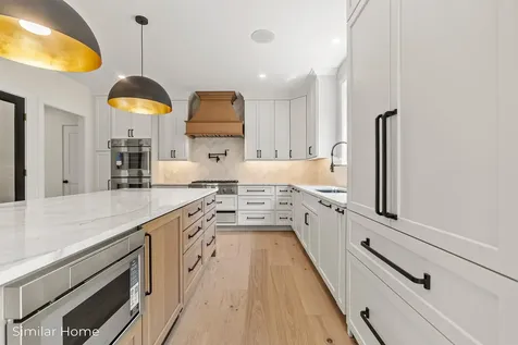 9 Garrett Road North Hampton NH 03862
