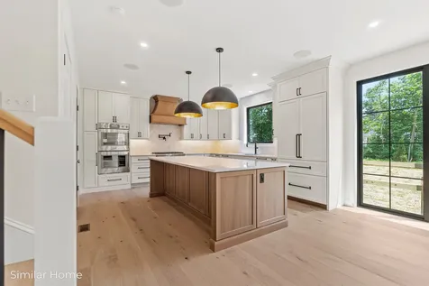 9 Garrett Road North Hampton NH 03862