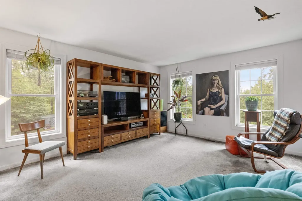 2 Golden View Drive Bow NH 03304