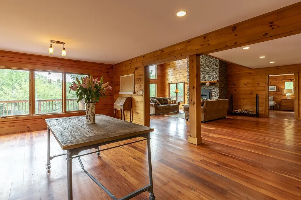 33 Jamie Lane Winhall VT 05340