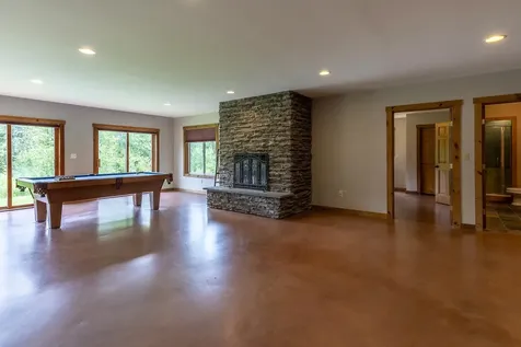 33 Jamie Lane Winhall VT 05340