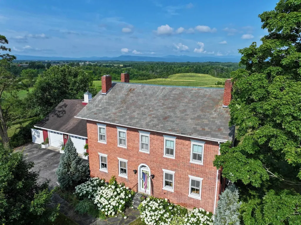 8498 Vt Route 22a Addison VT 05491