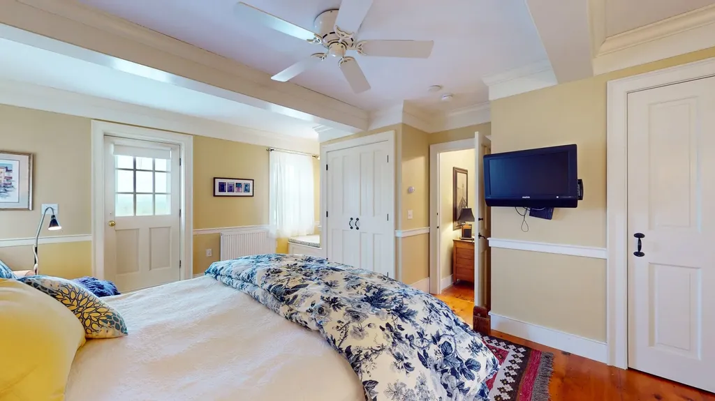 8498 Vt Route 22a Addison VT 05491