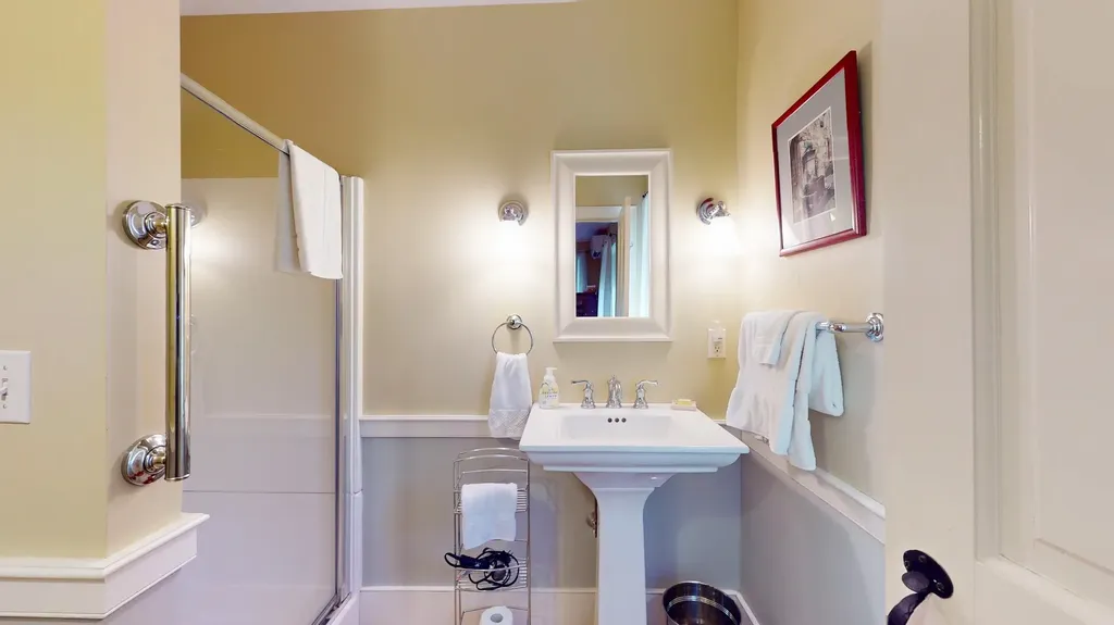 8498 Vt Route 22a Addison VT 05491