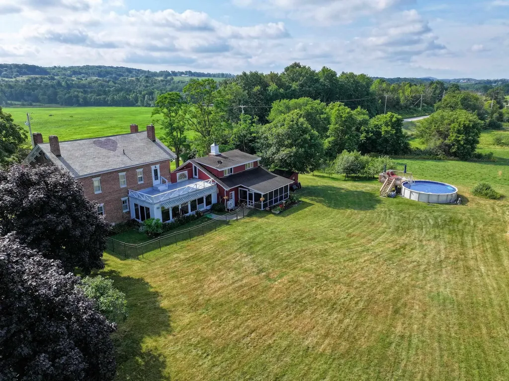 8498 Vt Route 22a Addison VT 05491