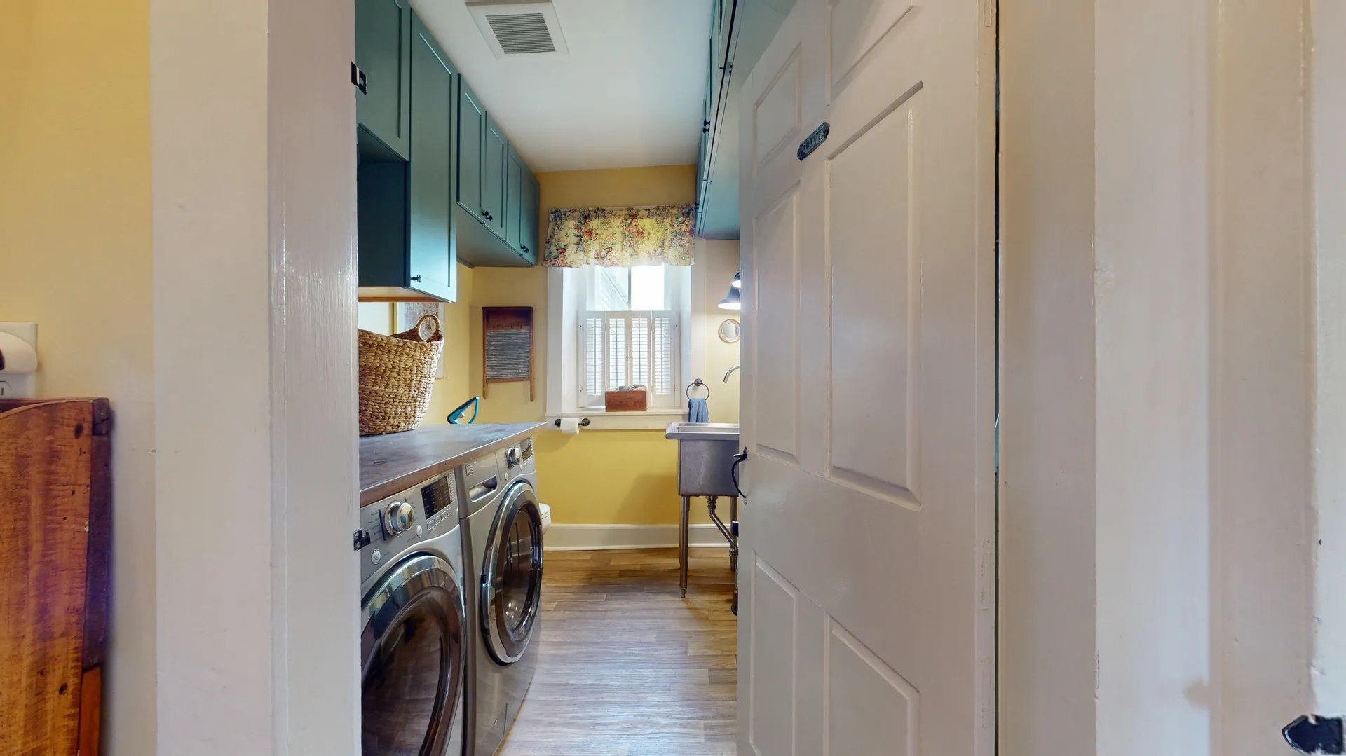 8498 Vt Route 22a Addison VT 05491