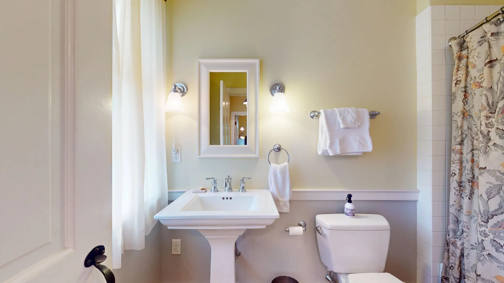 8498 Vt Route 22a Addison VT 05491