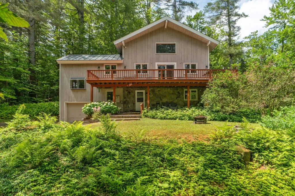 196 Powder Mill Road Londonderry VT 05148