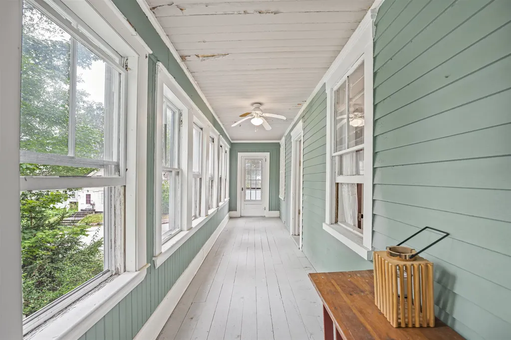 23 Mount Vernon Street Somersworth NH 03878