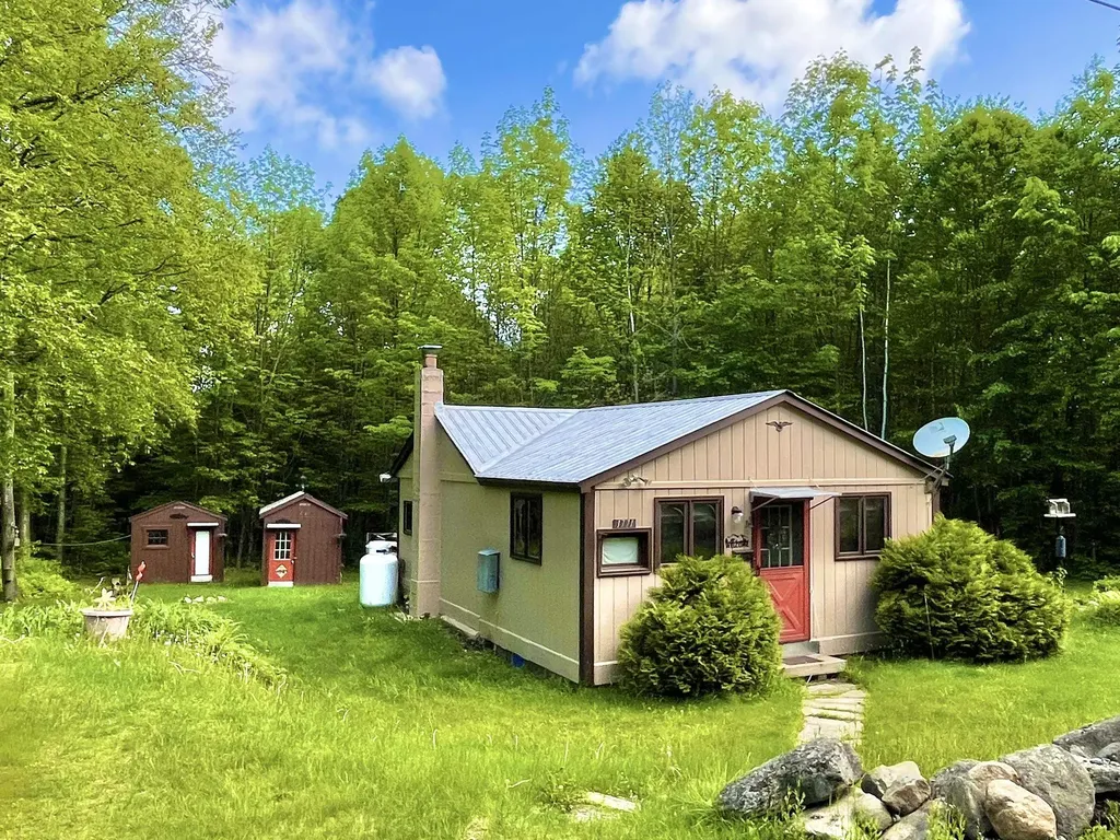 1771 Townshend Dam Road Wardsboro VT 05355