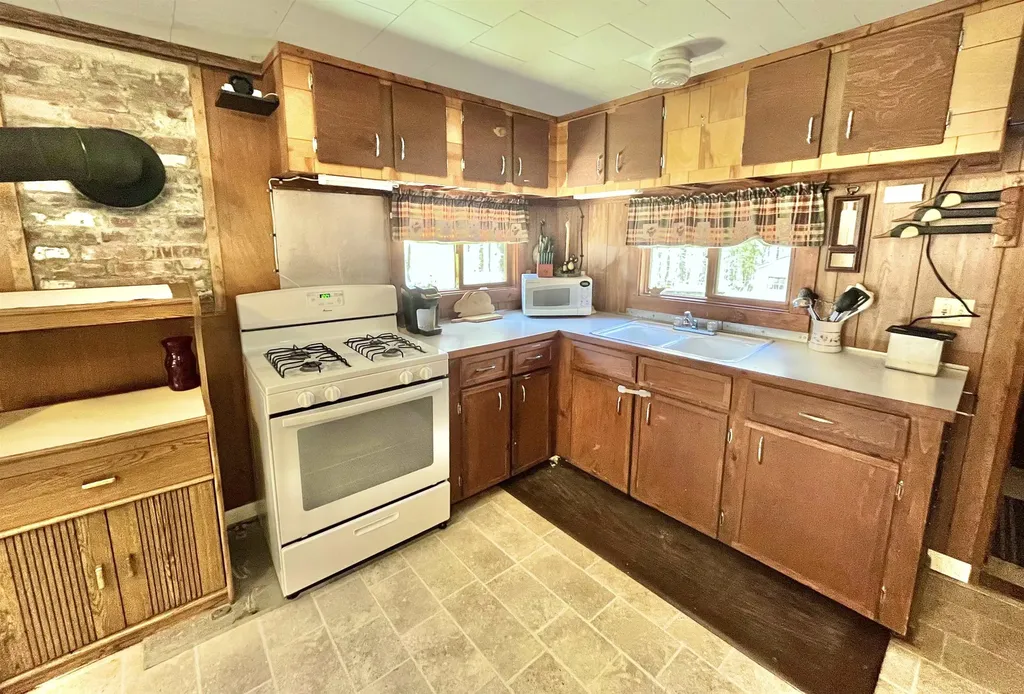 1771 Townshend Dam Road Wardsboro VT 05355