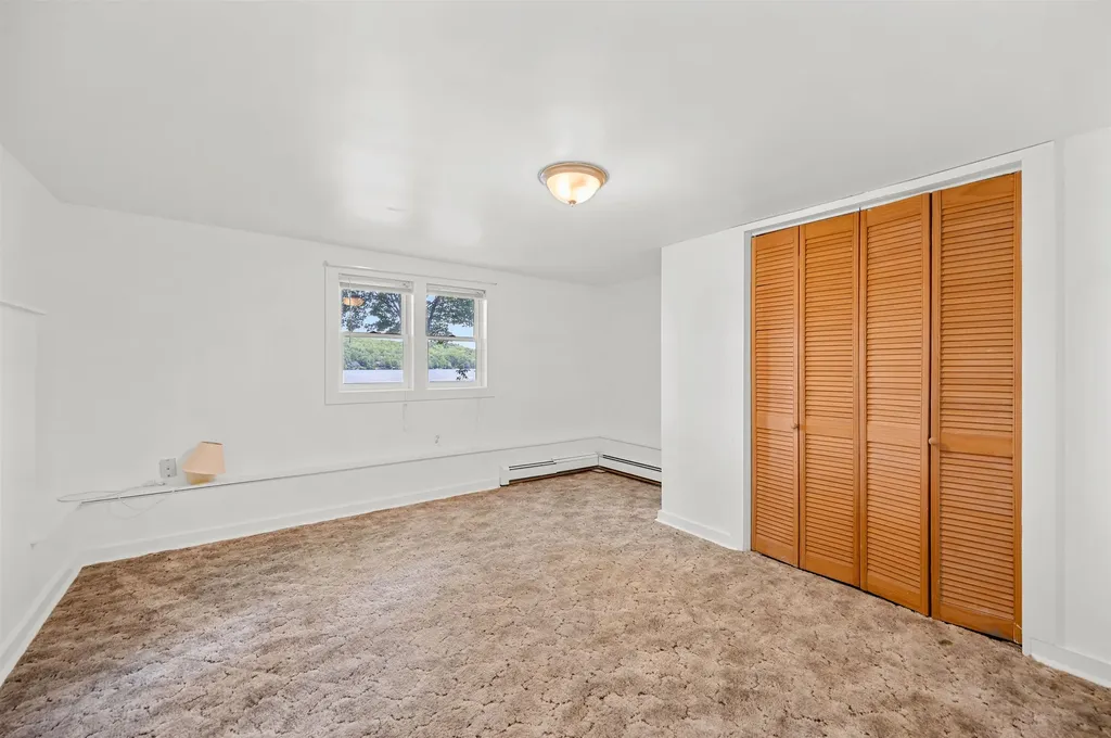 184 West Loop Road Elmore VT 05657