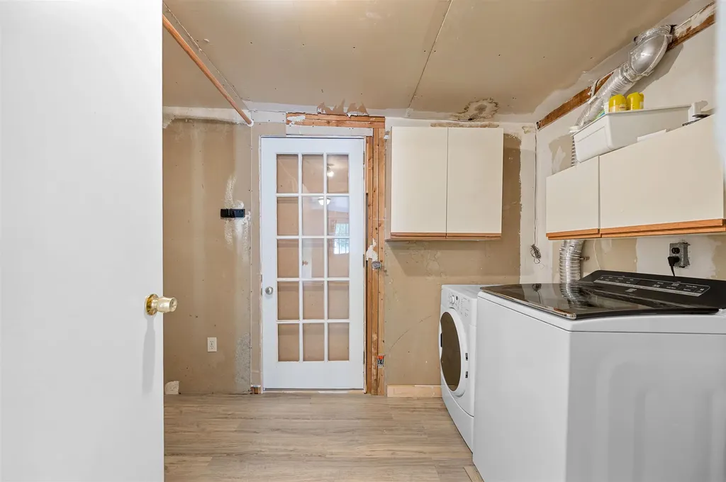 184 West Loop Road Elmore VT 05657