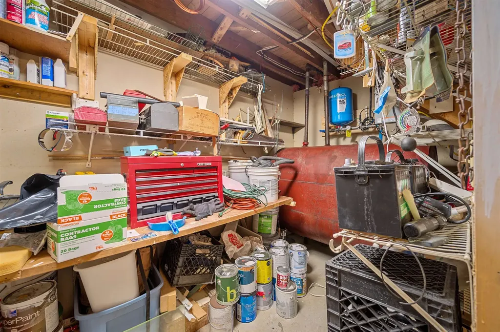 184 West Loop Road Elmore VT 05657