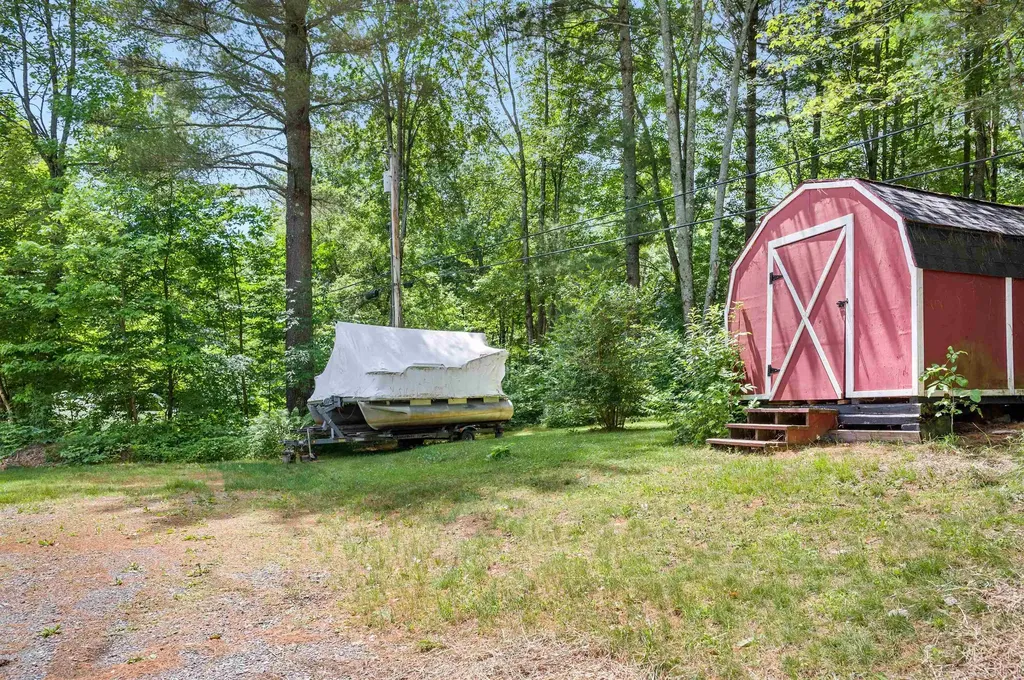 184 West Loop Road Elmore VT 05657