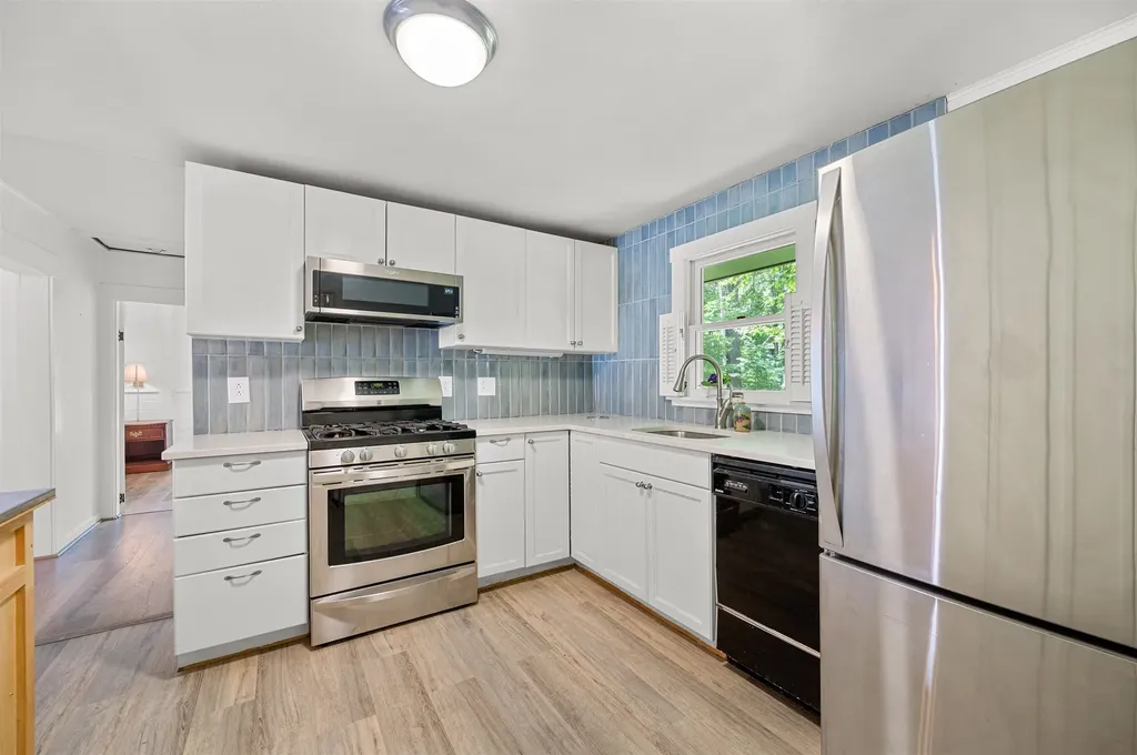 184 West Loop Road Elmore VT 05657