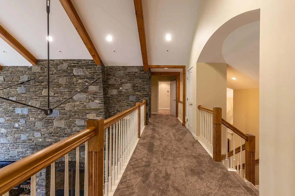 165 Moon Shadow Drive Ludlow VT 05149