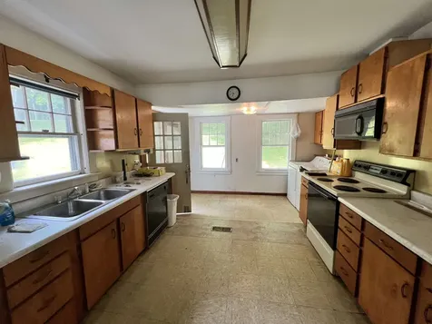 643 Vt Route 12 Hartland VT 05048