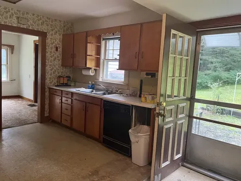 643 Vt Route 12 Hartland VT 05048