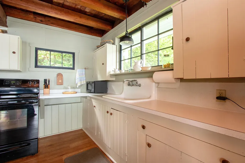 1639 West Shore Road Cabot VT 05647