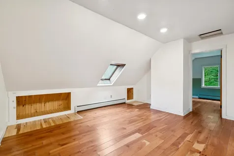 9 Farnham Drive Tunbridge VT 05077