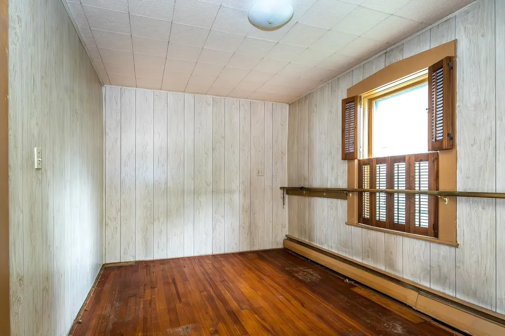 29 Woodstock Avenue Rutland City VT 05701