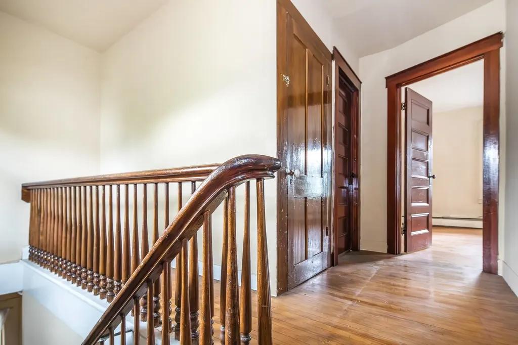 29 Woodstock Avenue Rutland City VT 05701