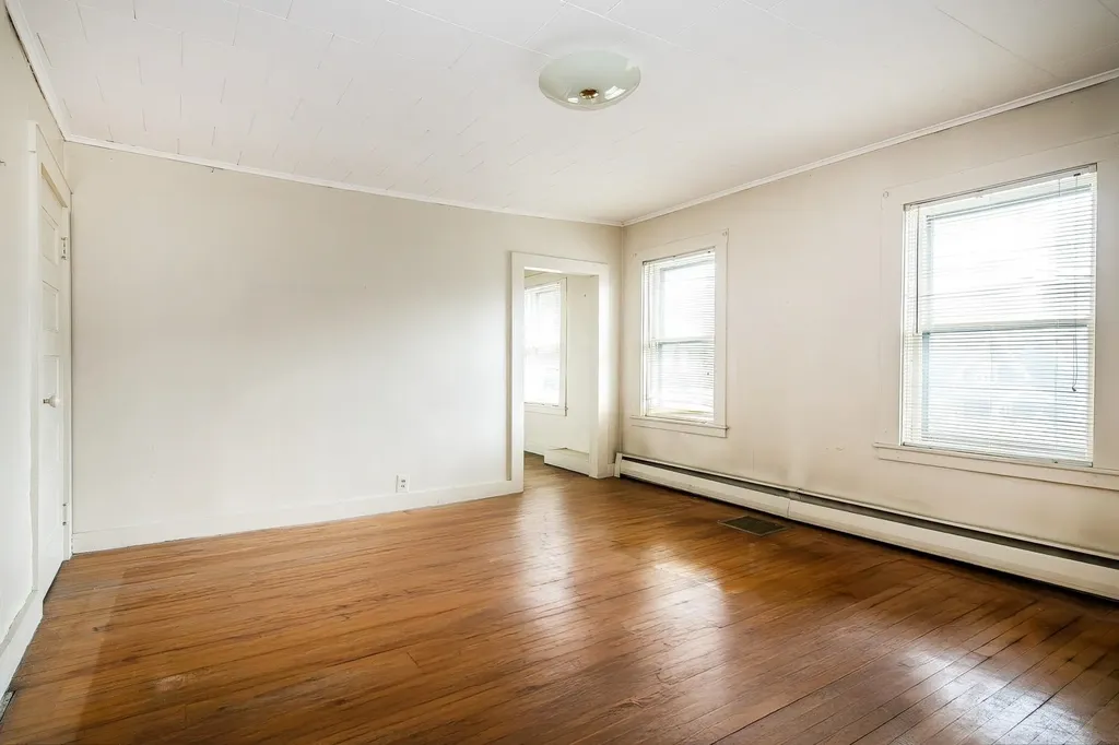 29 Woodstock Avenue Rutland City VT 05701