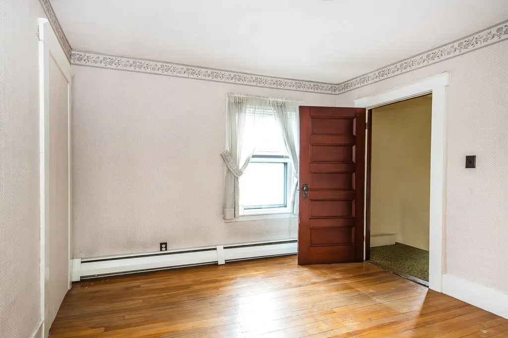 29 Woodstock Avenue Rutland City VT 05701