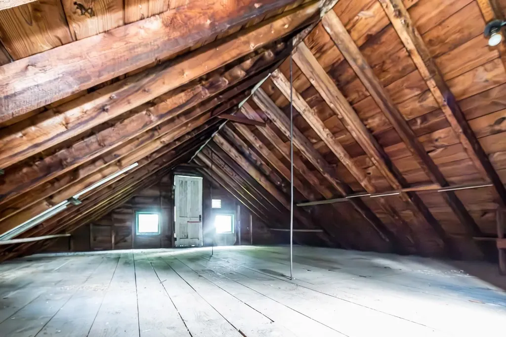 29 Woodstock Avenue Rutland City VT 05701