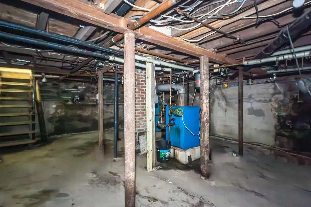 29 Woodstock Avenue Rutland City VT 05701