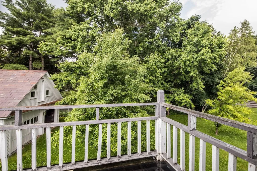 29 Woodstock Avenue Rutland City VT 05701